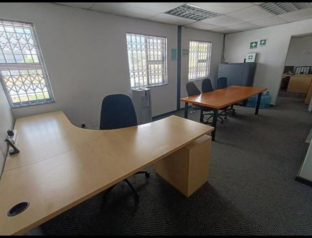 INDUSTRIAL PROPERTY TO RENT IN HALFWAY HOUSE